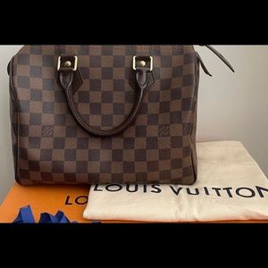 Authentic Louis Vuitton Speedy